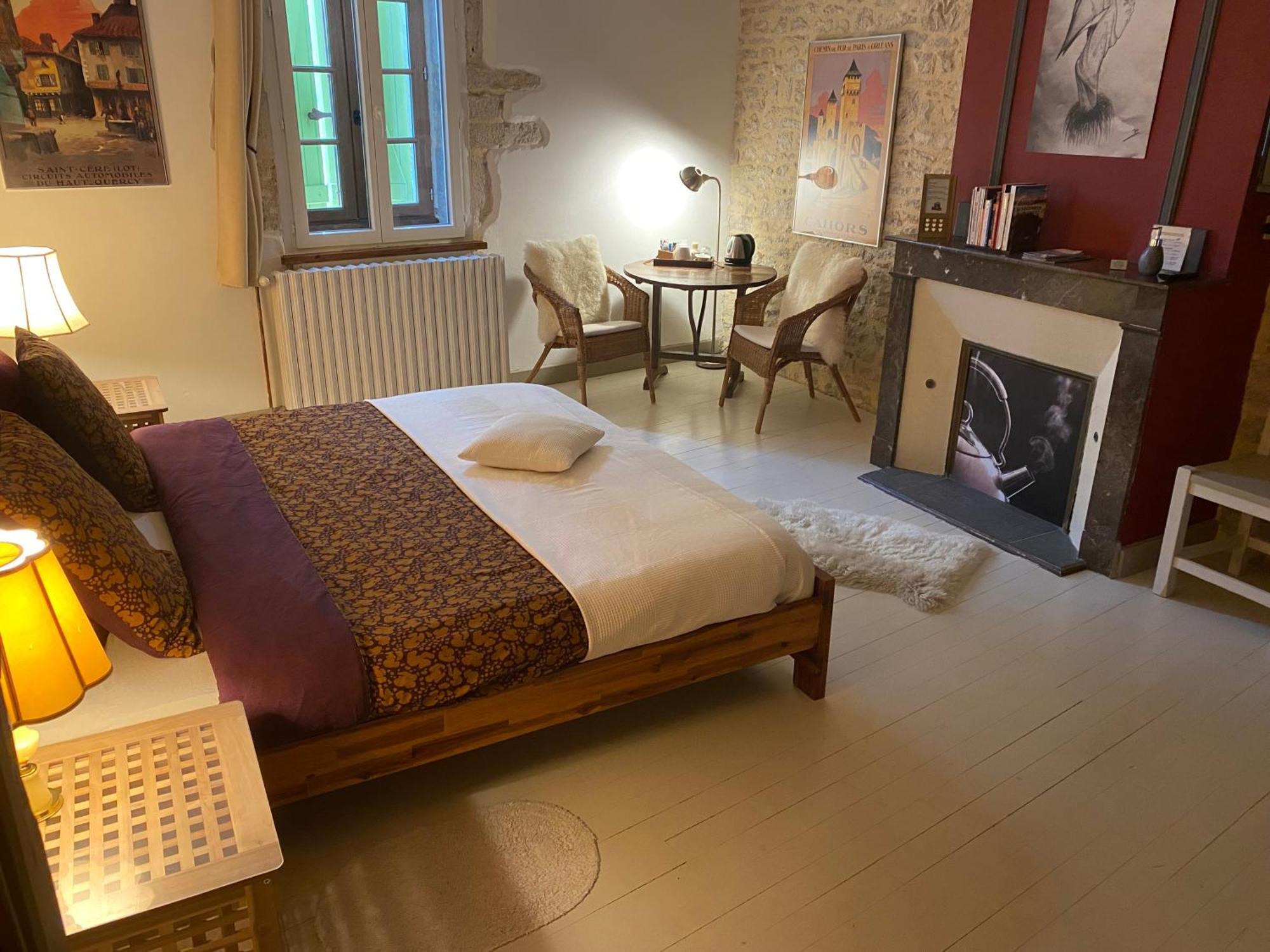 Chambre D'Hotes Les 3 Cochons D'Olt Arcambal Экстерьер фото